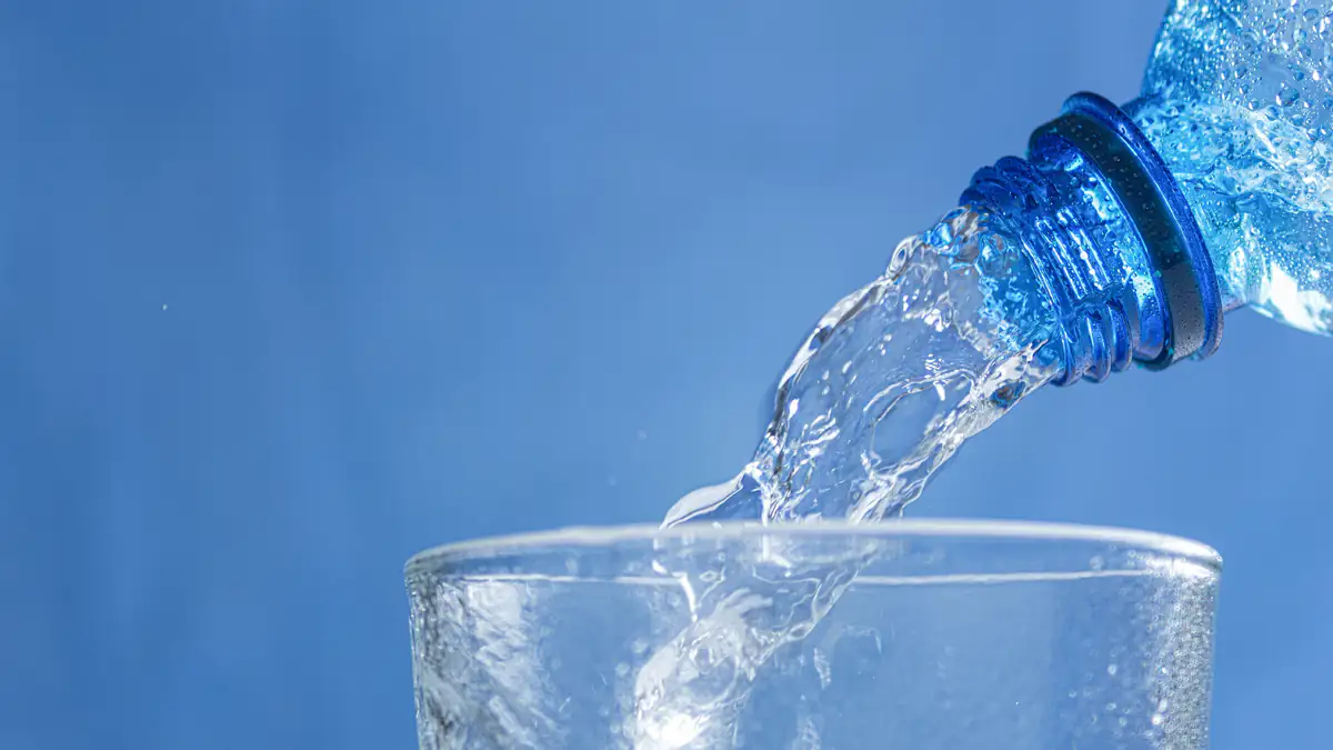 Erstickungsgefahr durch Mineralwasser: Hersteller startet dringenden Rückruf