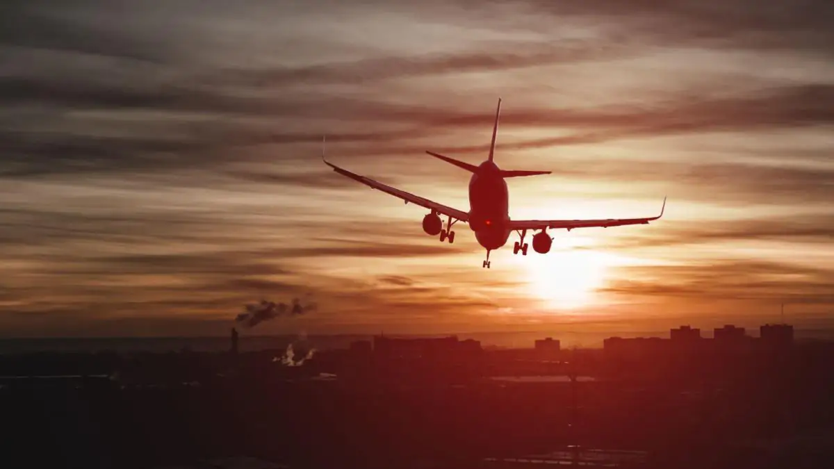 Dramatischer Kabinendruckabfall: Flugpassagiere mit blutenden Ohren