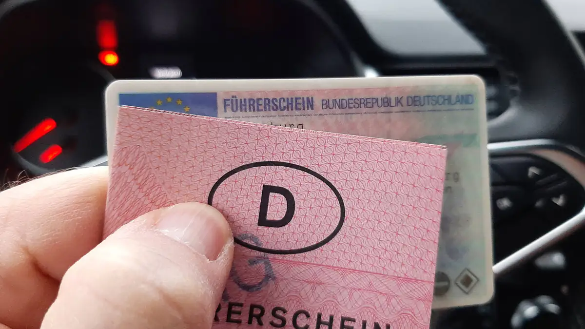 Führerschein-Umtausch im Januar 2025: Millionen Autofahrer sind betroffen