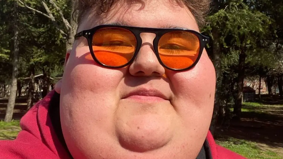 „Mukbang“-TikToker gestorben: Efecan Kültür wurde nur 24 Jahre alt