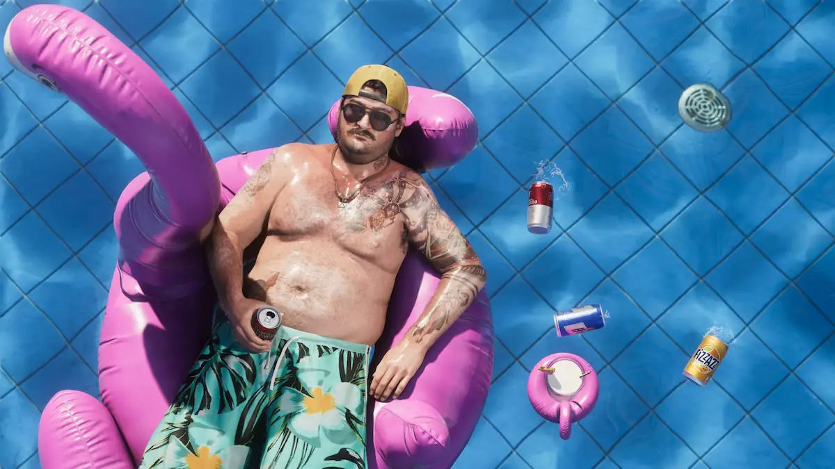 GTA 6: Cal Hampton mit Flamingokissen im Pool