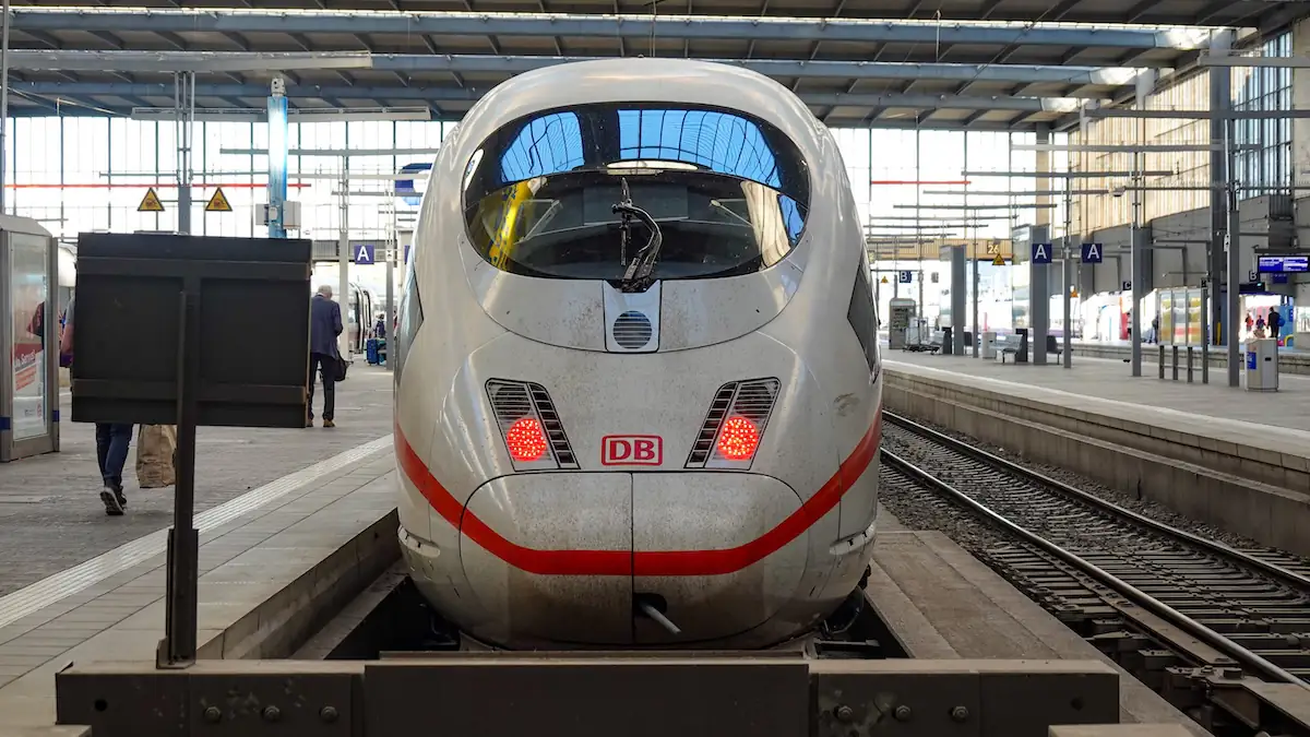 Deutsche Bahn: Reisende fällen laut Umfrage vernichtendes Urteil