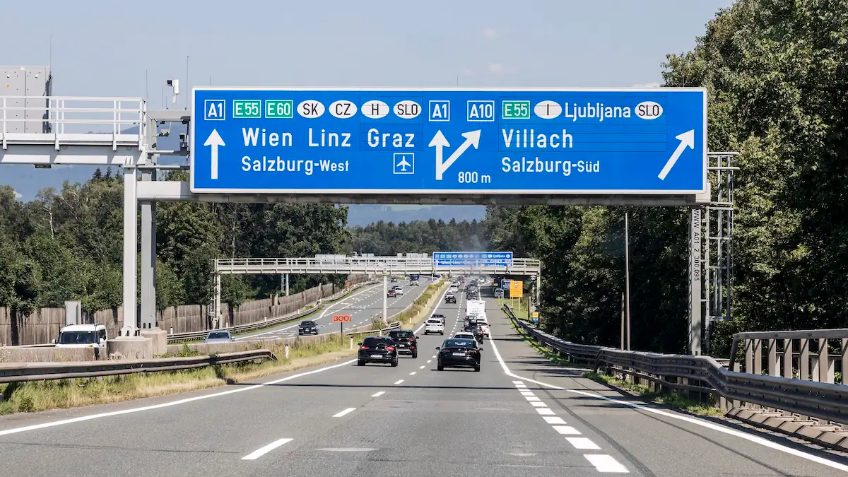 Bis zu 2200 Euro Strafe drohen: Autofahrer in Österreich sollten neue Regel kennen
