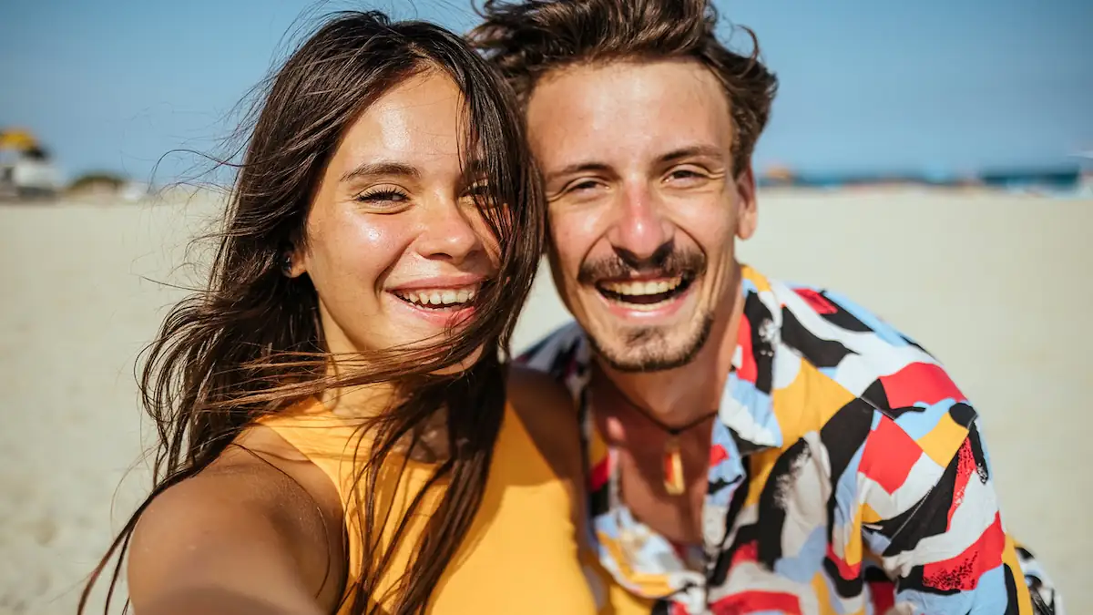 Ist es peinlich, einen „Boyfriend“ zu haben? Viraler Artikel löst Diskussion aus