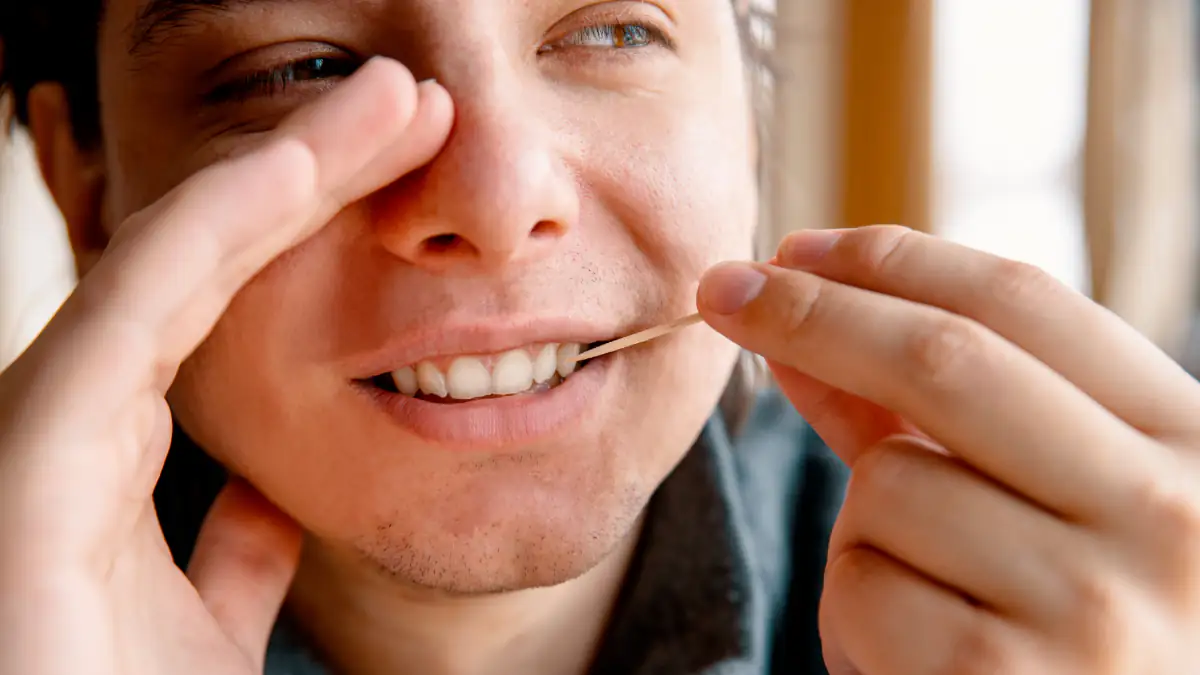 Neuer Trend verärgert Lehrer: Deshalb werden Zahnstocher jetzt verboten