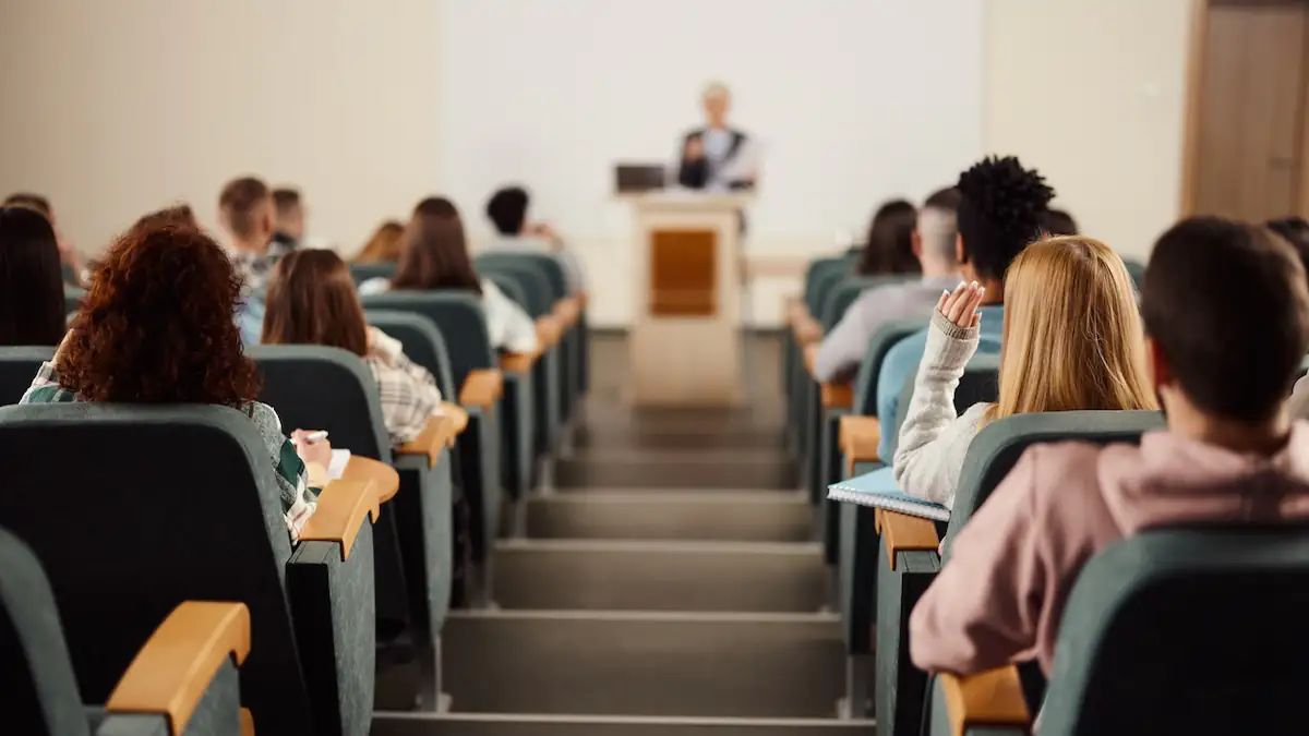 Nach 26 Jahren Studium: 50-jähriger Langzeitstudent klagt auf Wohngeld