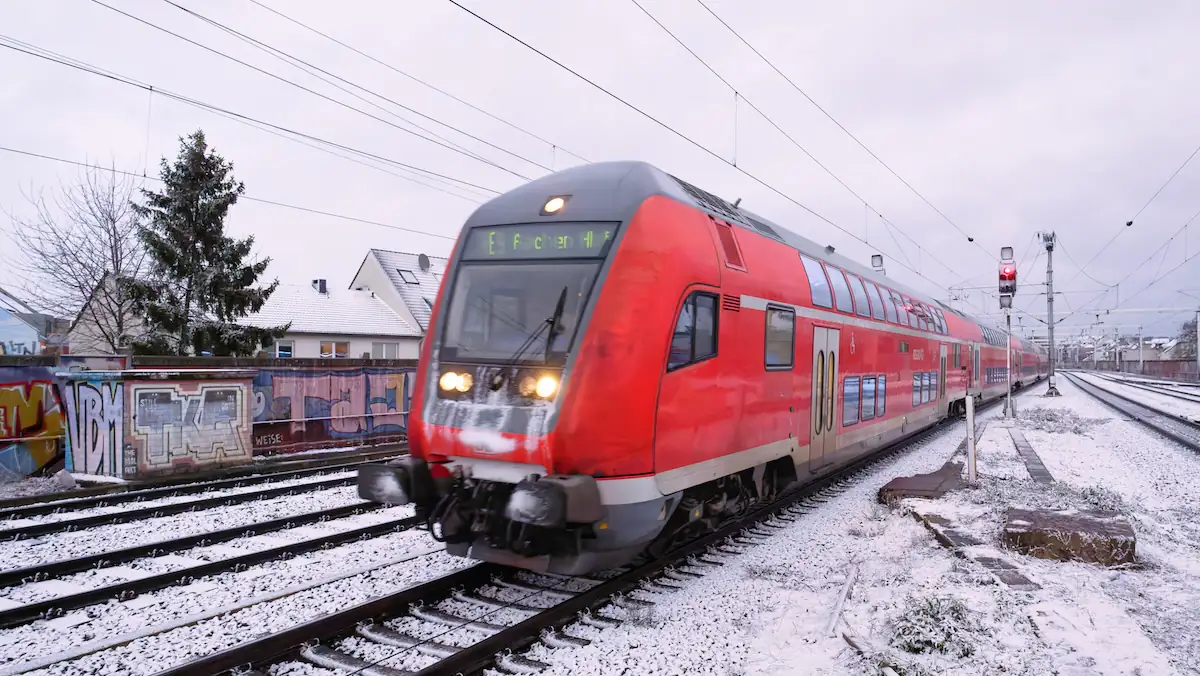 Nach Angriff bei Ticketkontrolle: Zugbegleiter stirbt an seinen Verletzungen